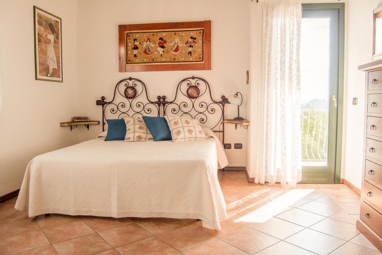 אולביה Villa Aurora מראה חיצוני תמונה